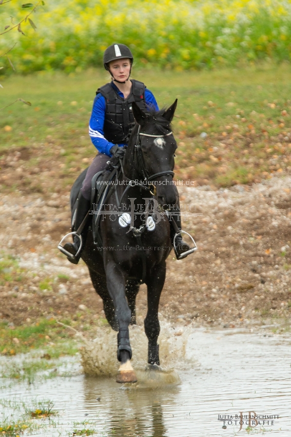 Preview 18-VSSued-AllSheWants_JB_07096.jpg