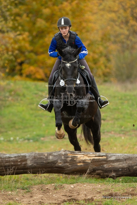 Preview 18-VSSued-AllSheWants_JB_07149.jpg