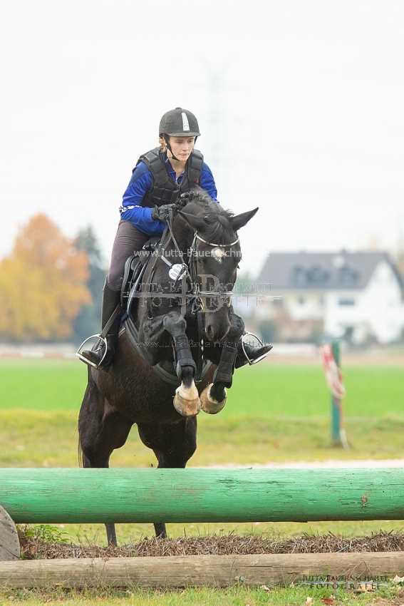 Preview 18-VSSued-AllSheWants_JB_07174.jpg