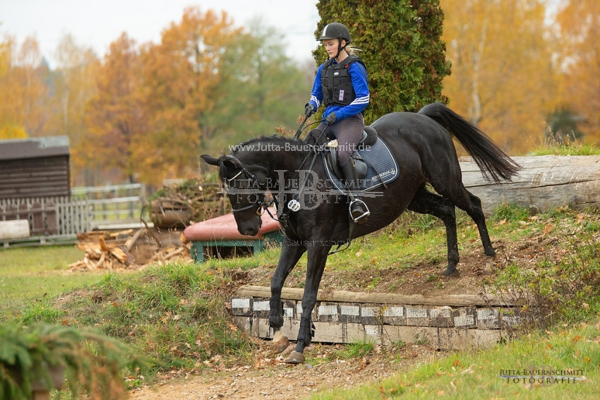 Preview 18-VSSued-AllSheWants_JB_07184.jpg